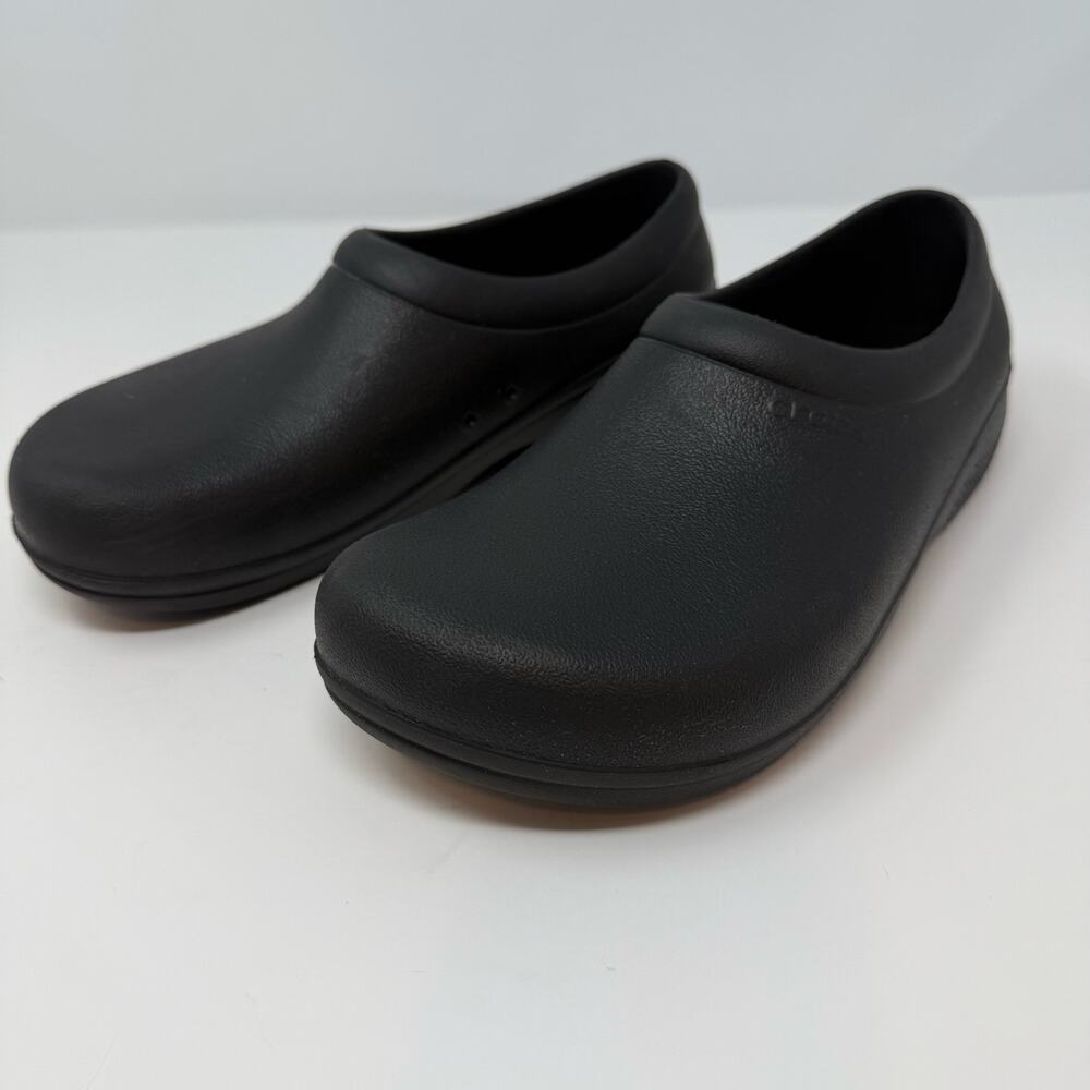Crocs On the Clock Work Slip On Men's 8 Women's 10 Black Work Shoes Healthcare